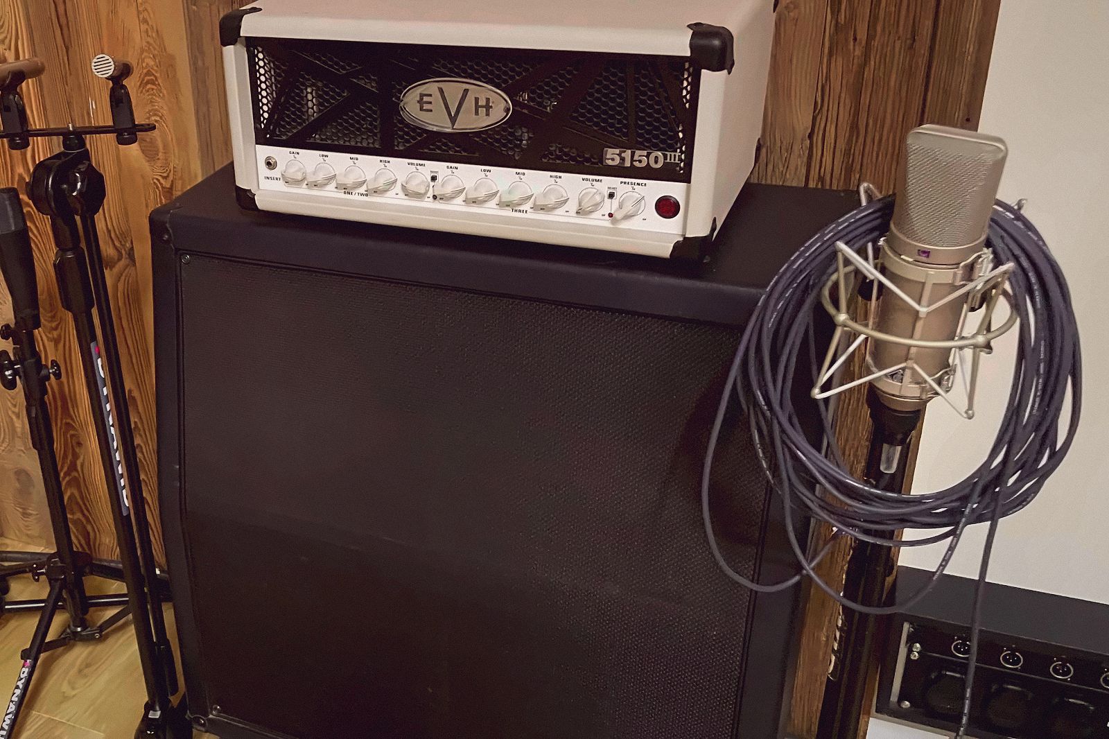 Reamping — EVH 5150 III, 4×12 cabinet, Neumann U 87 Ai